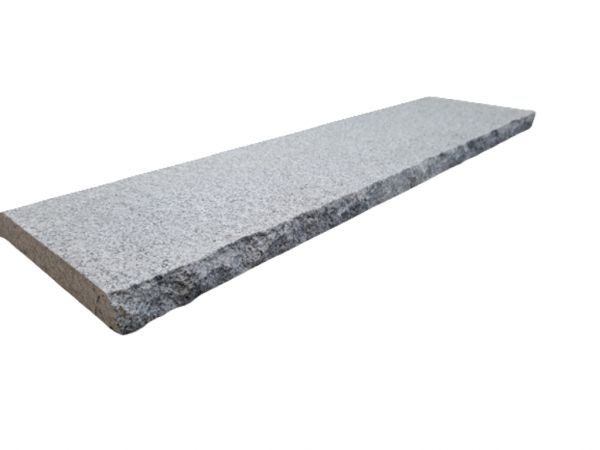 Granit Mauerabdeckung bossiert