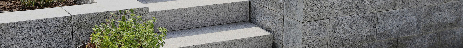 Granit Mauerabdeckung bossiert 100x30x4 cm
